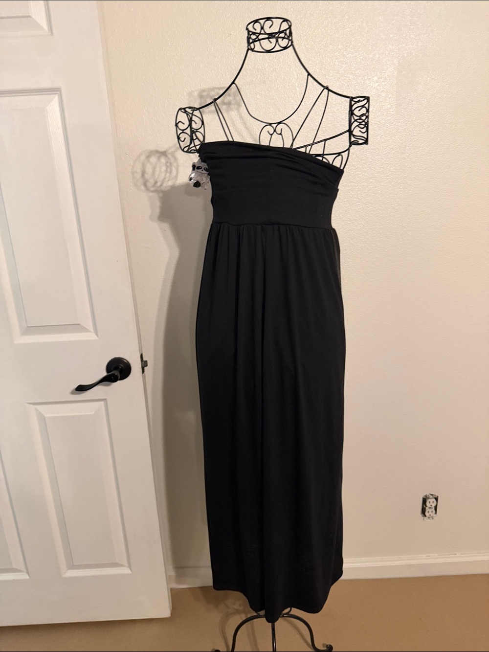 VENUS Black & Charcoal Strapless Maxi Dress - Picture 3 of 4